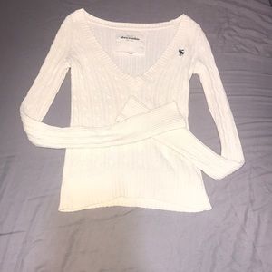 abercrombie white sweater , v-neck , XL